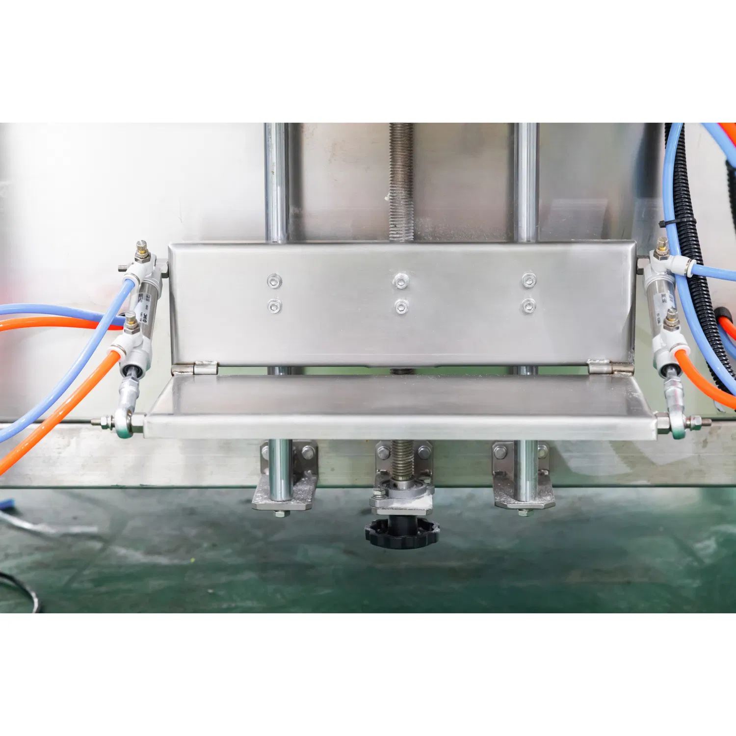 Automatic Liquid Water Drinking Spice Oil Soy Sauce Milk Vinegar Jam Jelly Shampoo Filling Packing Machine