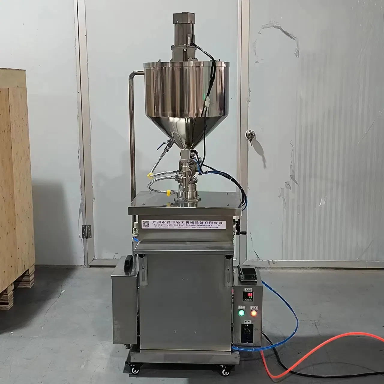 Jinfeng Semi Automatic Jacket Heated Mixing Honey Filling Machine, Peanut Butter Petroleum Jelly Mixer Constant Temperature Filler